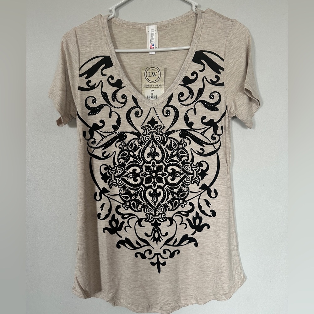 Liberty Wear Short Sleeved Shirt NWT